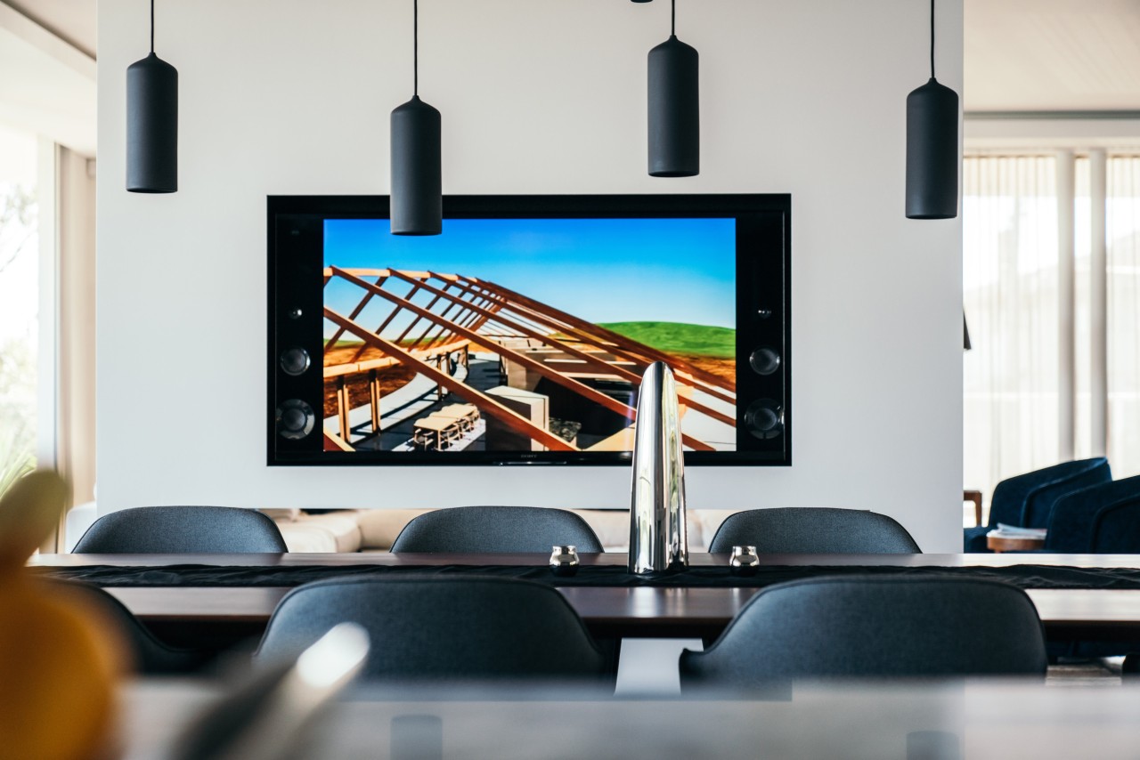 CRESTRON_CASESTUDY_BURANEER-1_20250821-003411_1